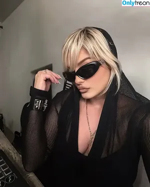 Bebe Rexha / beberexha / skylinevexx фото голая #0882