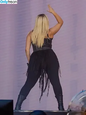 Bebe Rexha / beberexha / skylinevexx фото голая #0979