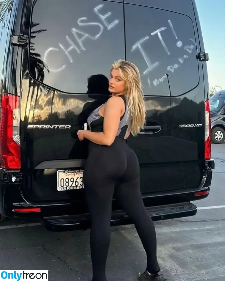 Bebe Rexha nude photo #0494 (beberexha / skylinevexx)