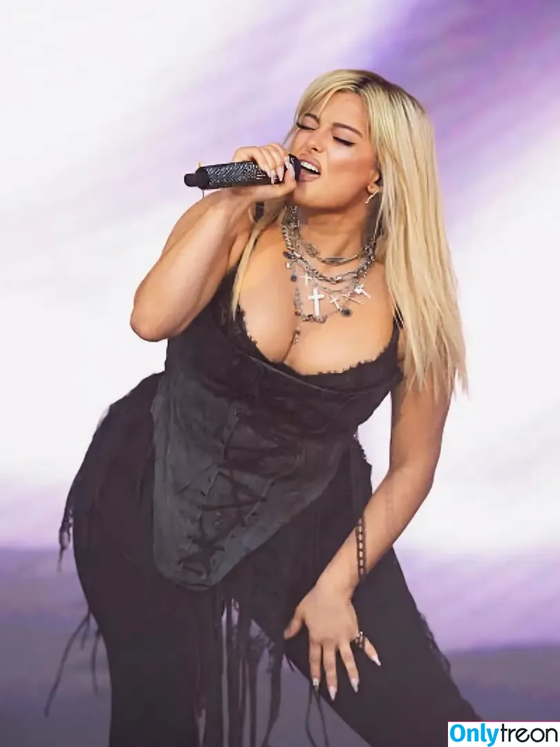 Bebe Rexha голая photo #0975 (beberexha / skylinevexx)