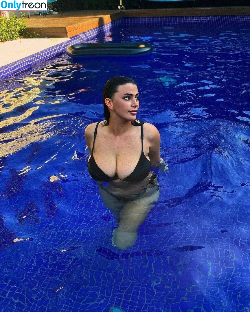 Bec Danaher nude photo #0384 (becdanaher)