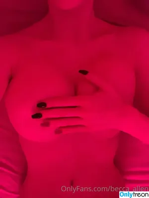  nude photo #0004