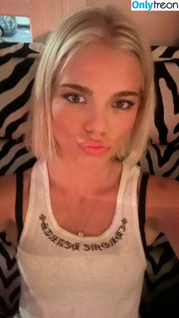 Becca Means nude photo #0385 (bbnoboobs / beccameans)