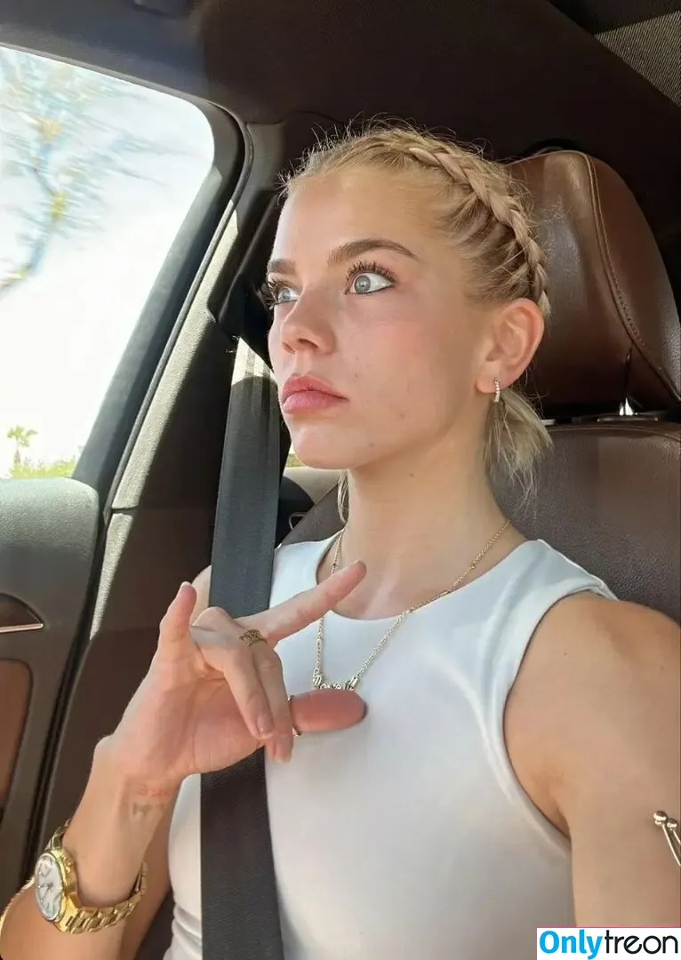 Becca Means nude photo #0510 (bbnoboobs / beccameans)