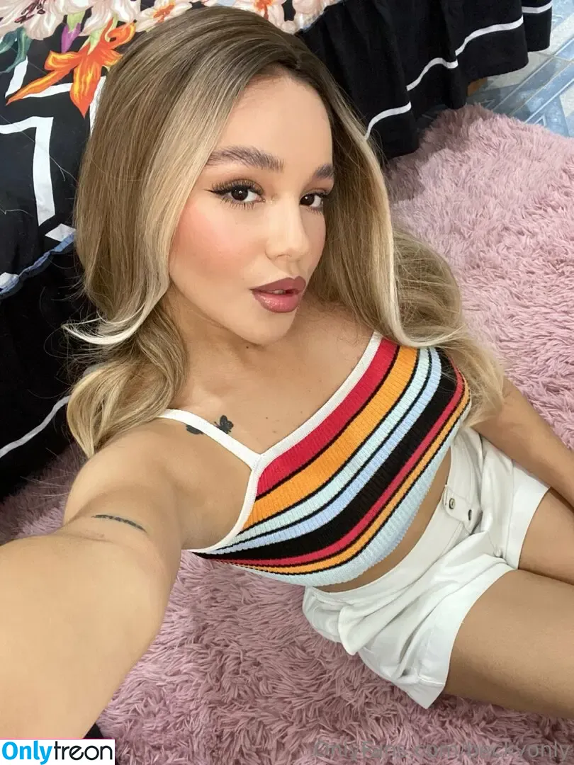 beckyonly голая photo #0002 (beccconly)