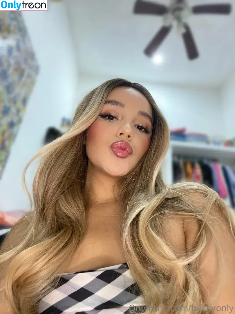 beckyonly голая photo #0008 (beccconly)