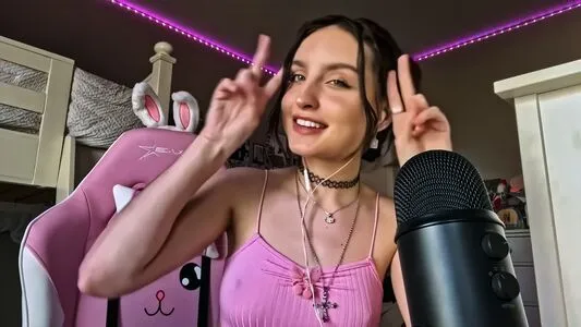 Beebee ASMR / beebeeasmr / beebeeasmr18 / weloveasmr фото голая #0027