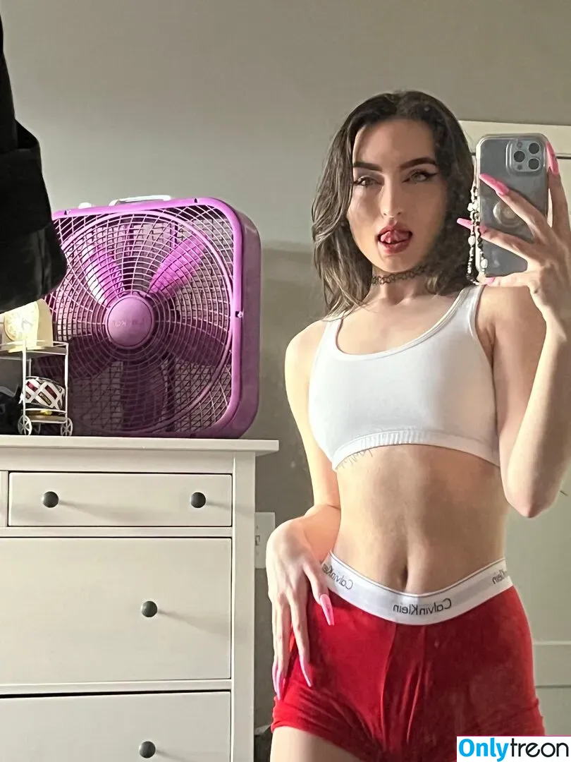 Beebee ASMR голая photo #0016 (beebeeasmr / beebeeasmr18 / weloveasmr)