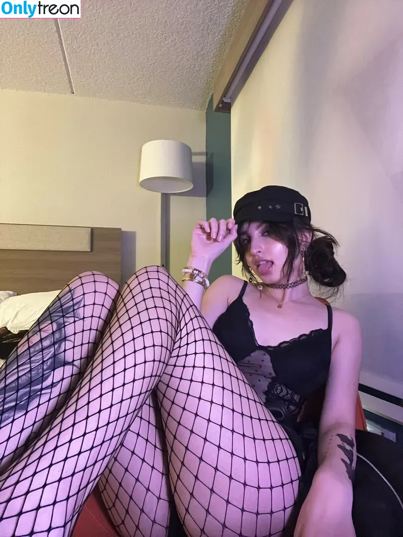 Beebee ASMR nude photo #0146 (beebeeasmr / beebeeasmr18 / weloveasmr)
