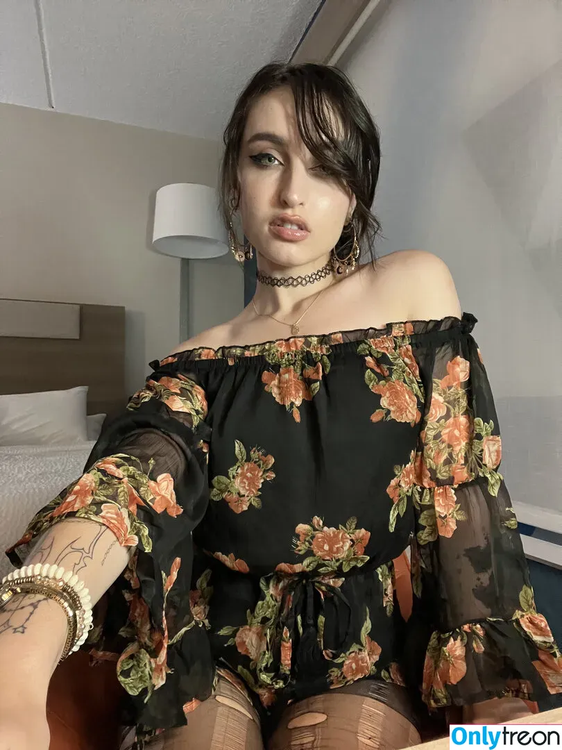 Beebee ASMR голая photo #0149 (beebeeasmr / beebeeasmr18 / weloveasmr)