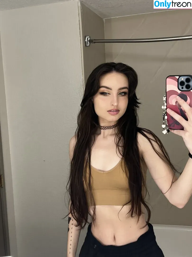 Beebee ASMR nude photo #0150 (beebeeasmr / beebeeasmr18 / weloveasmr)