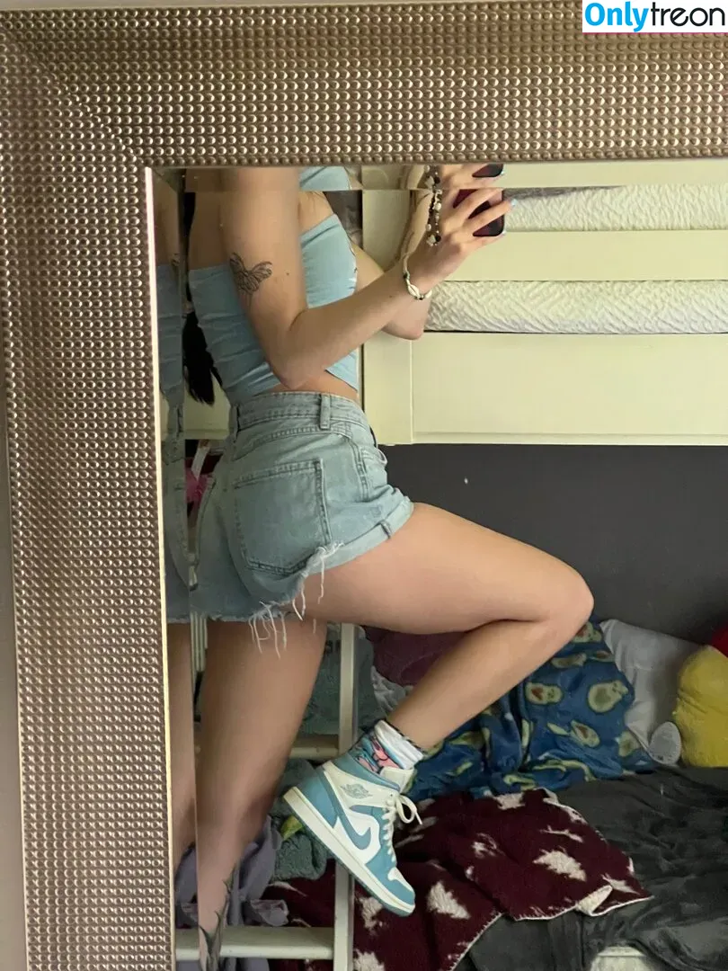 Beebee ASMR nude photo #0155 (beebeeasmr / beebeeasmr18 / weloveasmr)