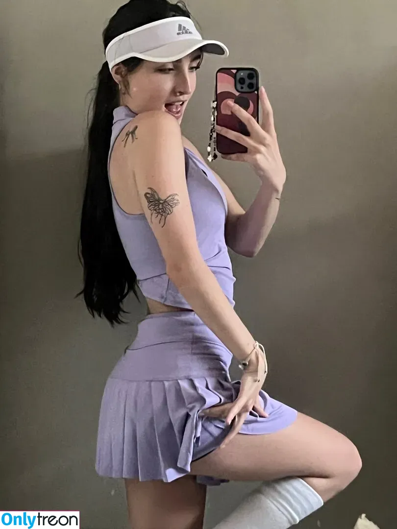 Beebee ASMR nude photo #0194 (beebeeasmr / beebeeasmr18 / weloveasmr)