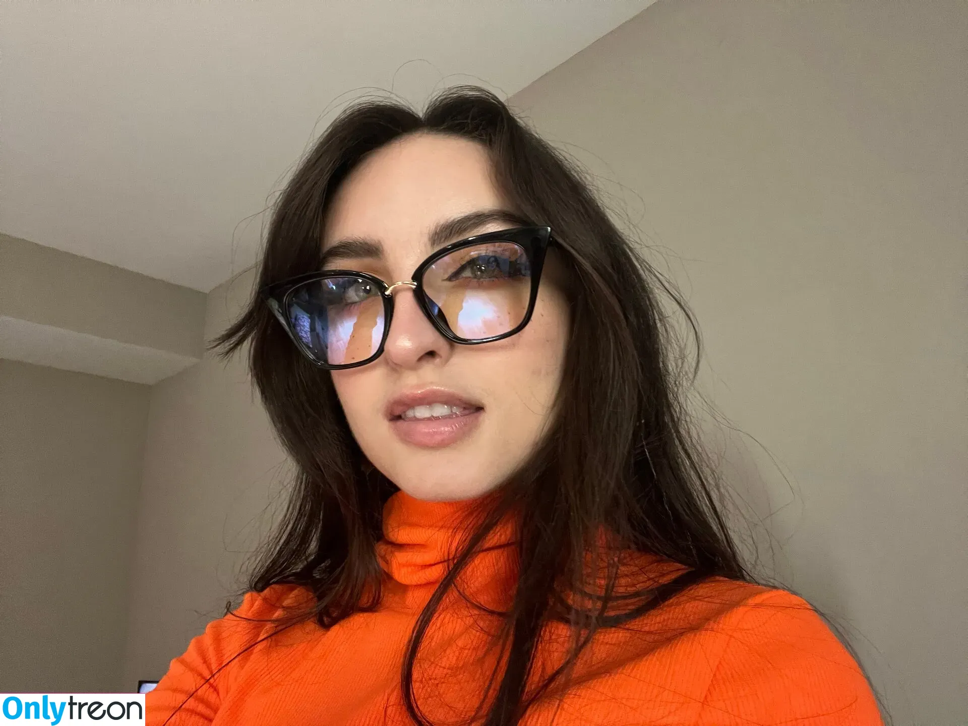 Beebee ASMR nude photo #0245 (beebeeasmr / beebeeasmr18 / weloveasmr)