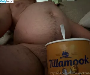 beefyexjockcub / beefybjerky nude photo #0053