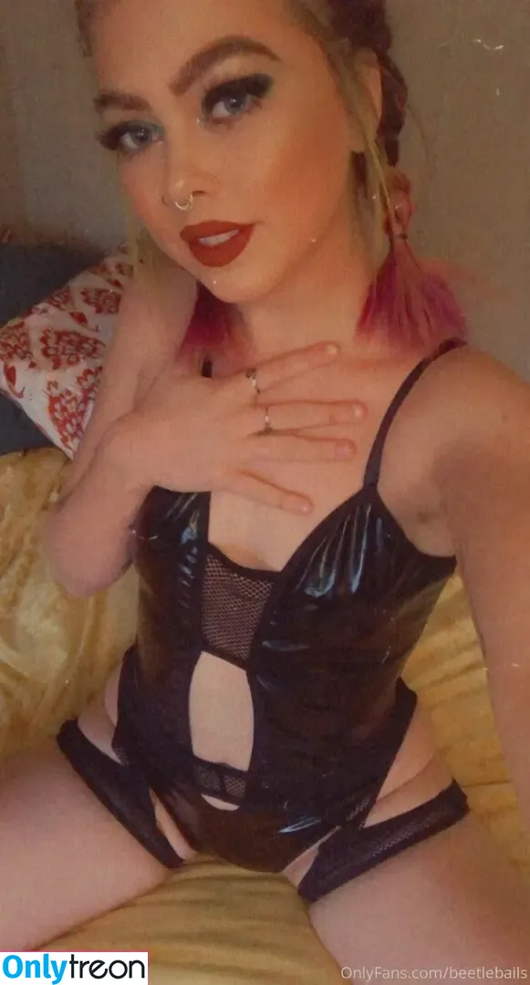 beetlebails nude photo #0011 (beetlebails_)