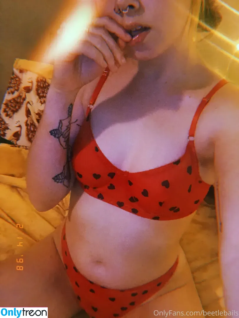 beetlebails nude photo #0017 (beetlebails_)