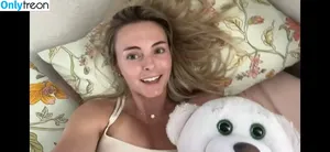 Beez ASMR / beezasmr nude photo #0118