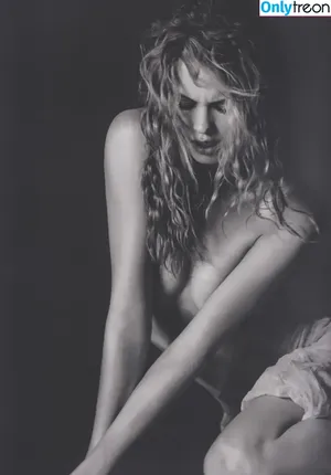 Behati Prinsloo / behatiprinsloo nude photo #0017