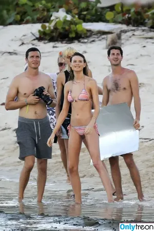 Behati Prinsloo / behatiprinsloo nude photo #0078