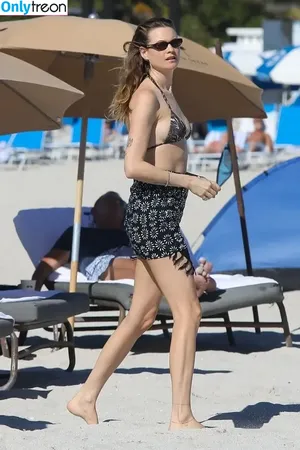 Behati Prinsloo / behatiprinsloo nude photo #0183