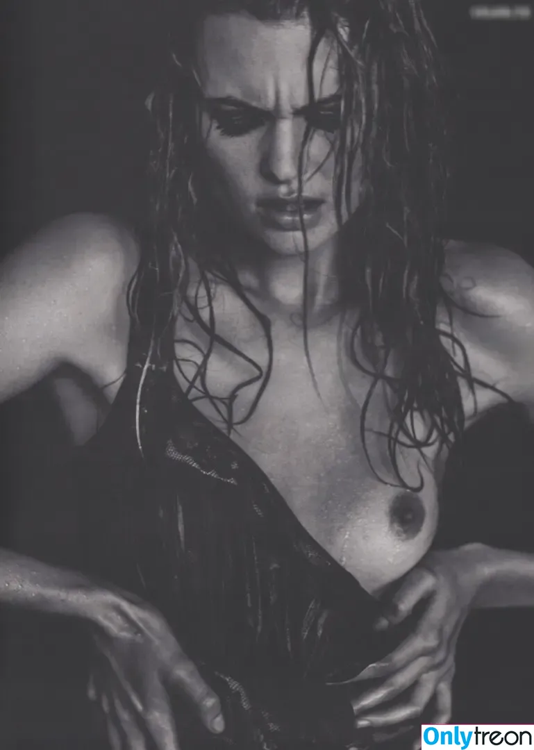 Behati Prinsloo nude photo #0013 (behatiprinsloo)