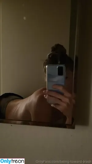 being-toward-trash / areyougarbage nude photo #0055