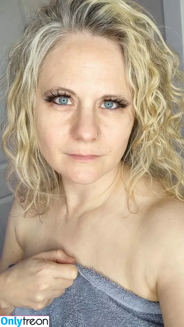 Bekah Butterfly nude photo #0056 (Bekah.butterfly / milfbutterfly)