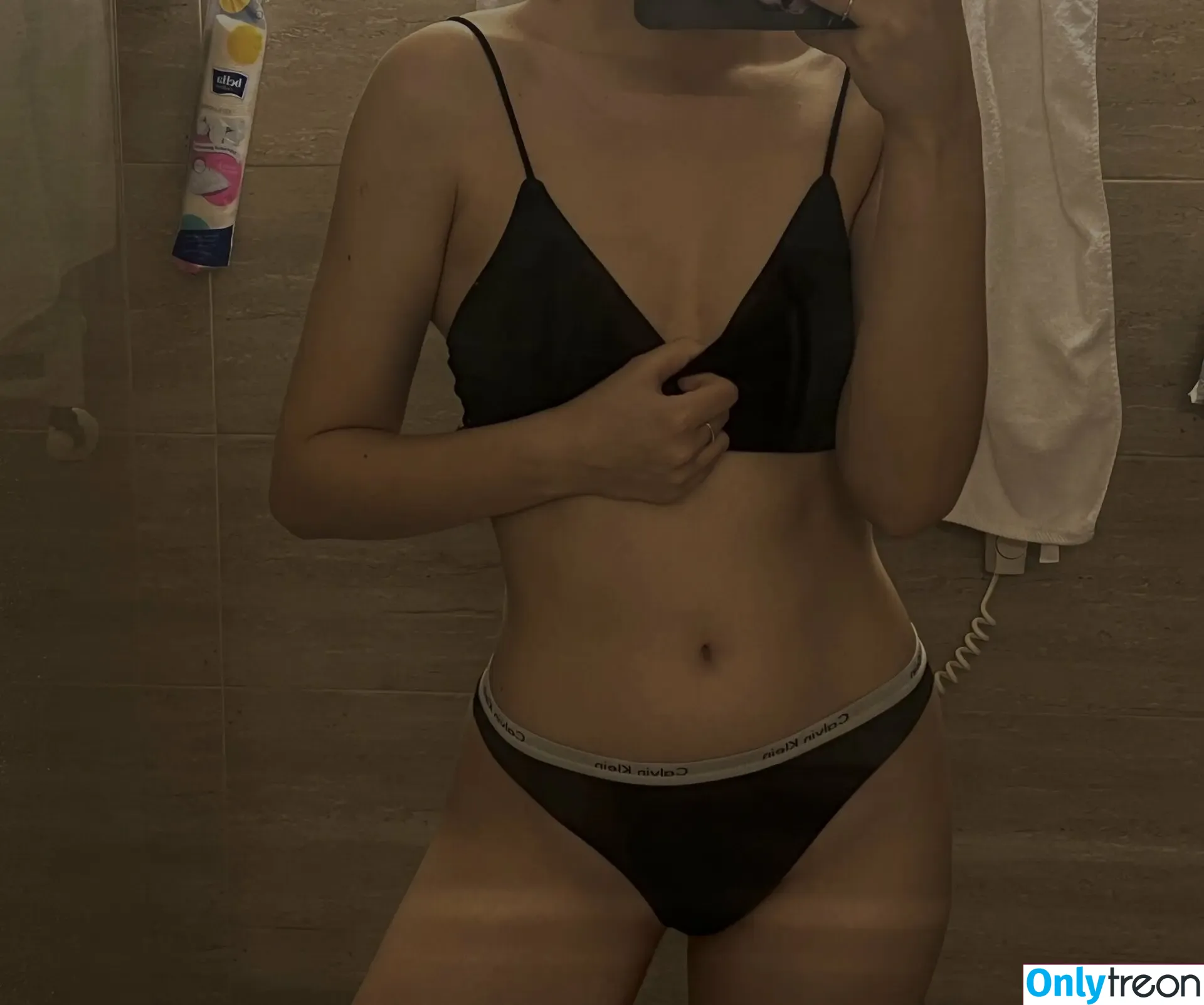 Beklemesy голая photo #0036 (pleasemeky)