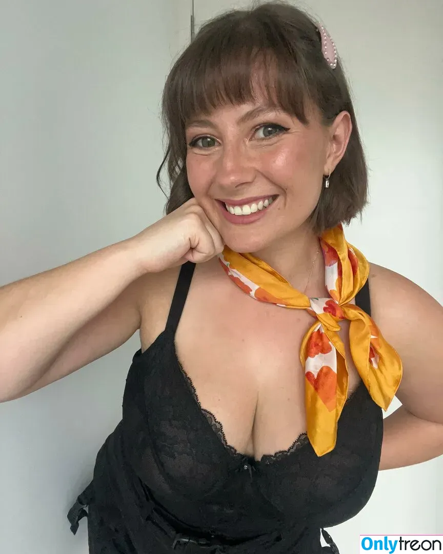 Bel Larcombe / Slice_of_salami_ nude photo #0029 (Bel Larcombe slice_of_salami_ / bel_larcombe_)