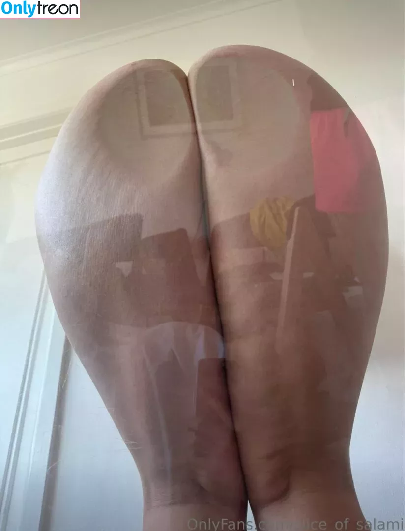 Bel Larcombe / Slice_of_salami_ nude photo #0383 (Bel Larcombe slice_of_salami_ / bel_larcombe_)
