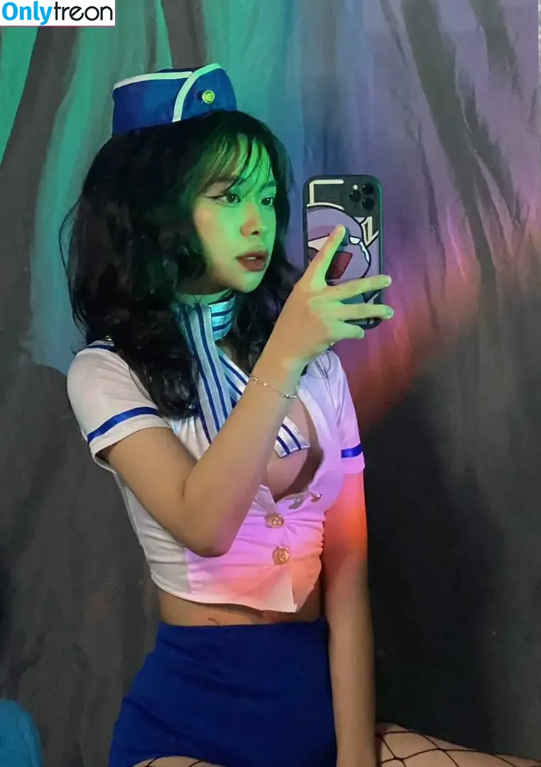 Bell._.owii nude photo #0009 (Bell._.owii)