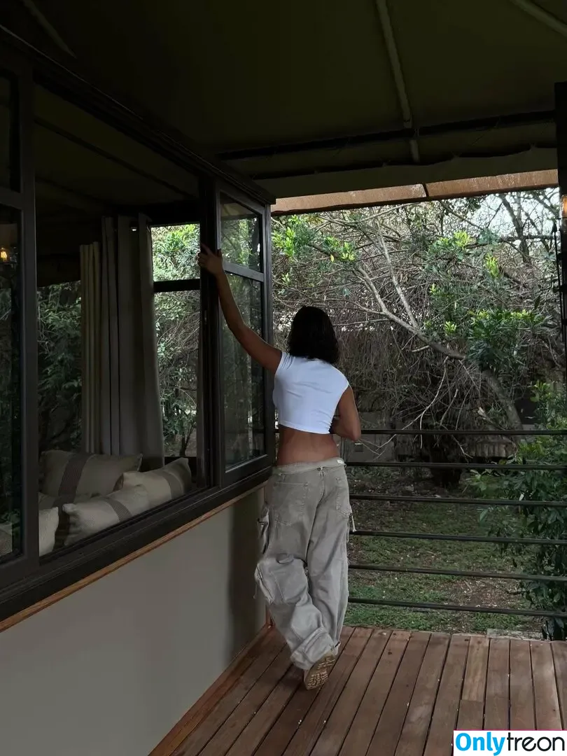 Bella Campos голая photo #0227 (bellacampox / camposbella)