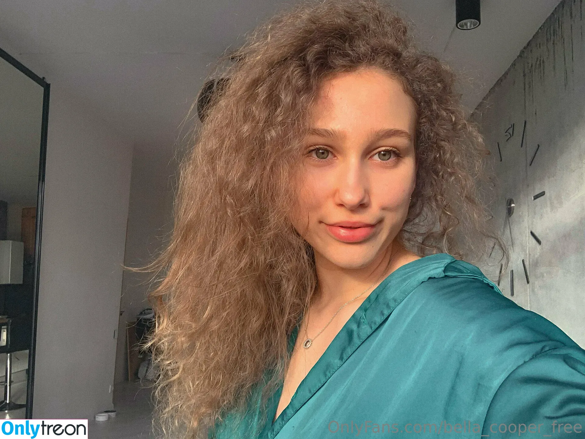 bella_cooper_free голая photo #0038 (freerangefemale)