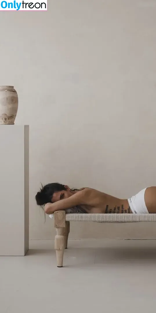 Bella Kraus nude photo #0001 (bellakraus)