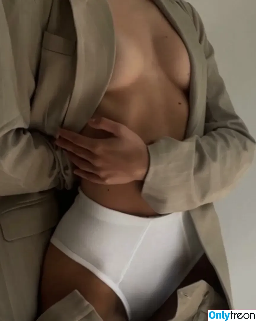 Bella Michlo голая photo #0017 (bellamichlo / missbella)