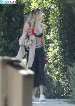 Bella Thorne / bellathorne nude photo #4373