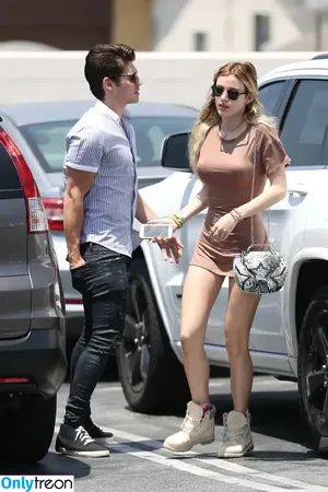 Bella Thorne / bellathorne nude photo #4388