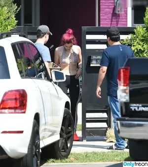Bella Thorne / bellathorne nude photo #4403