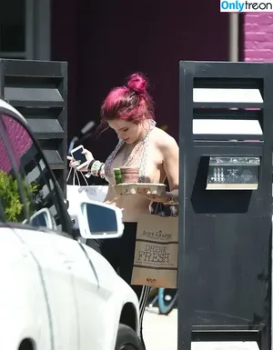 Bella Thorne / bellathorne nude photo #4408