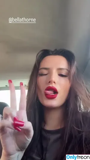 Bella Thorne / bellathorne nude photo #4593