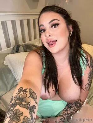 Bellaa Paige / bellaapaigexo / bellapaigeofficial nude photo #0002