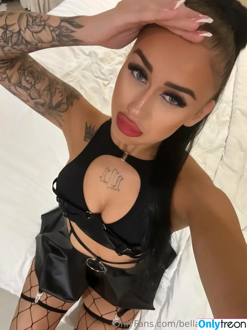 bellaauroraaaa nude photo #0004 (bellaaauroraaa)