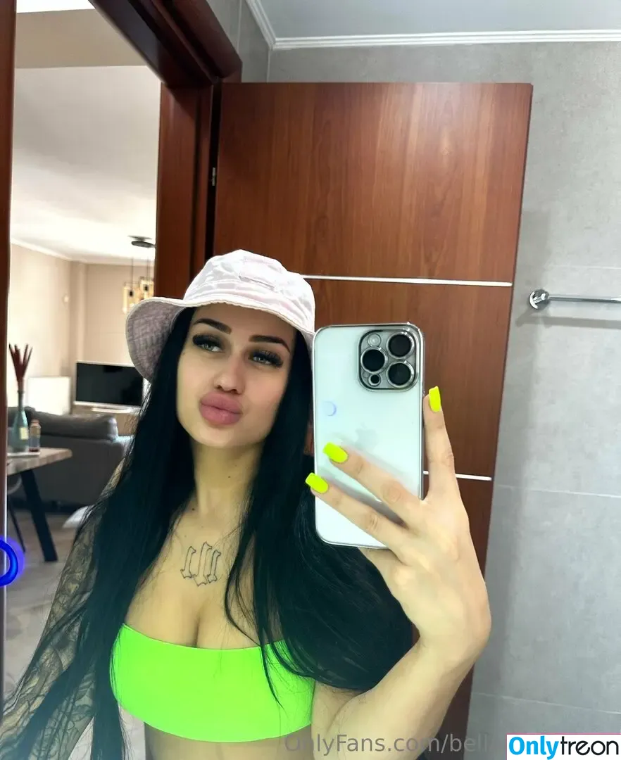 bellaauroraaaa nude photo #0010 (bellaaauroraaa)