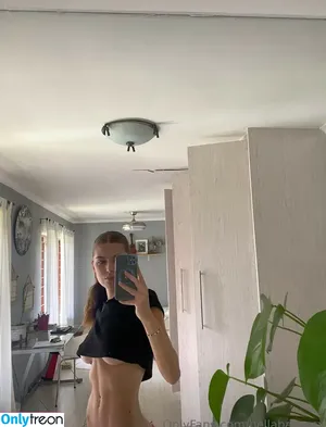 Bellabarnesx / bellabaileybarnes nude photo #0002