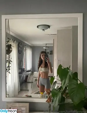 Bellabarnesx / bellabaileybarnes nude photo #0011
