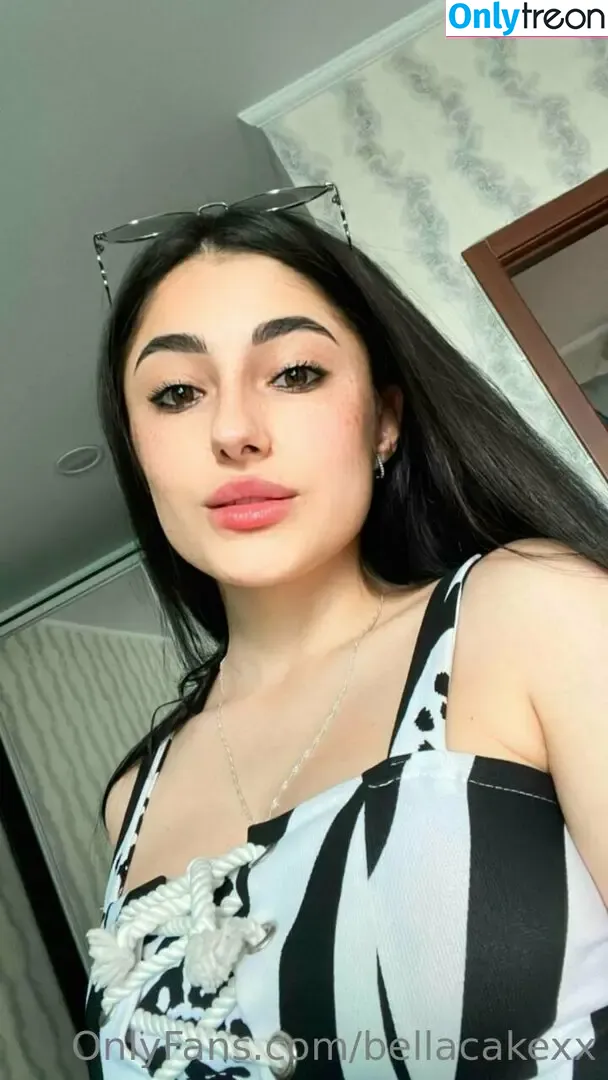 bellacakexx nude photo #0024 (bellapaigexx)
