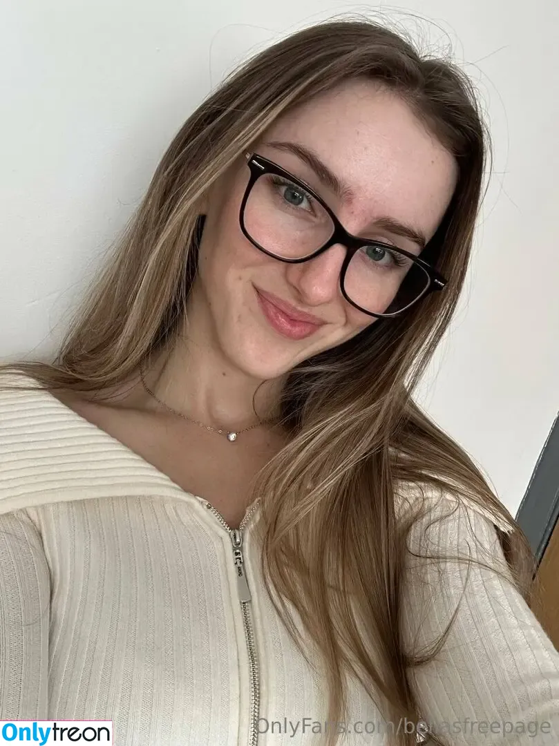 bellasfreepage nude photo #0006 (bellapage_)