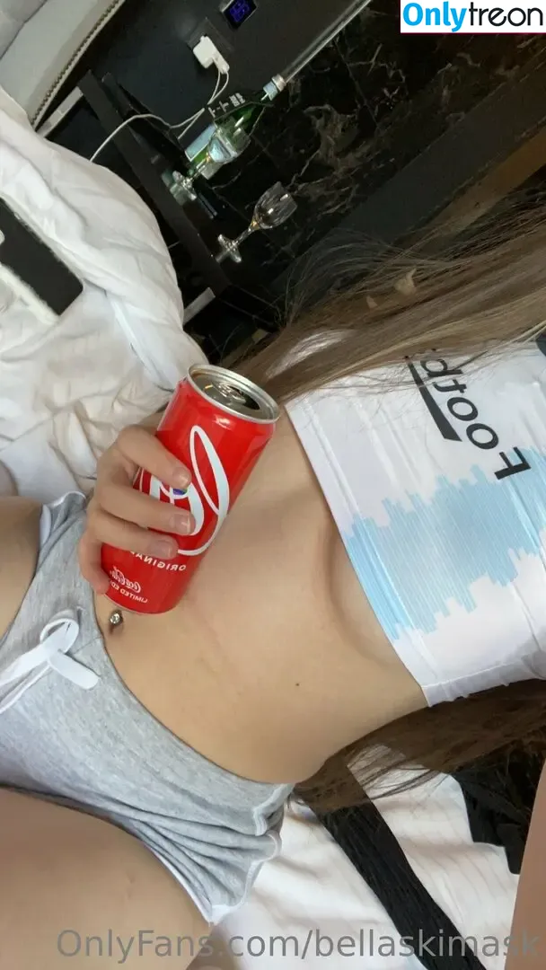 bellaskimask nude photo #0001 (bellaskimask)