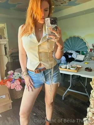 Bella Thorne / bellathorne фото голая #0550